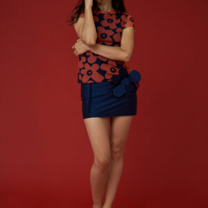 Camiseta tul flores rojas con forro