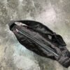 Bolso tipo riñonera seda gris interior de flores EXCLUSIVE - Imagen 2